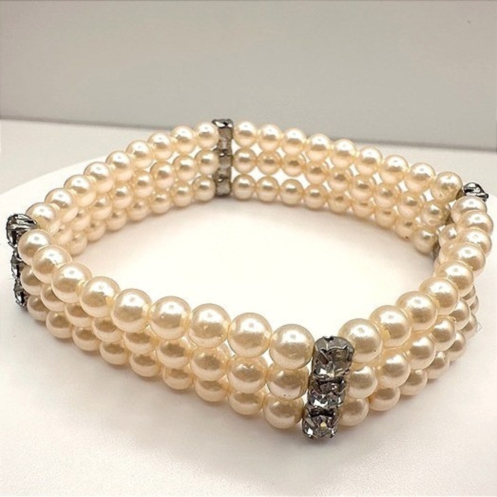 Vintage Faux Pearl Beaded‎ Bracelet Rhinestone Accent Triple Strand Jewelry Y2K